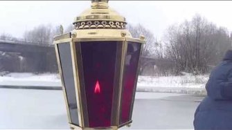 Окунание в проруб на крещение в Шебекино. Белгородская обл.